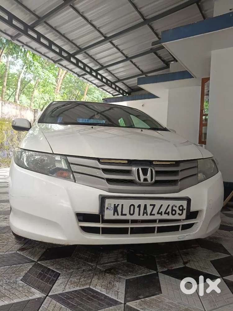 Honda City Zx Petrol 2010