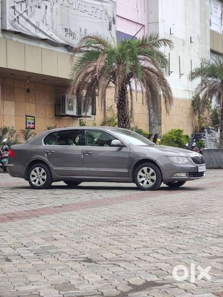 Skoda Superb 1.8 Elegance Tsi At, 2011, Petrol