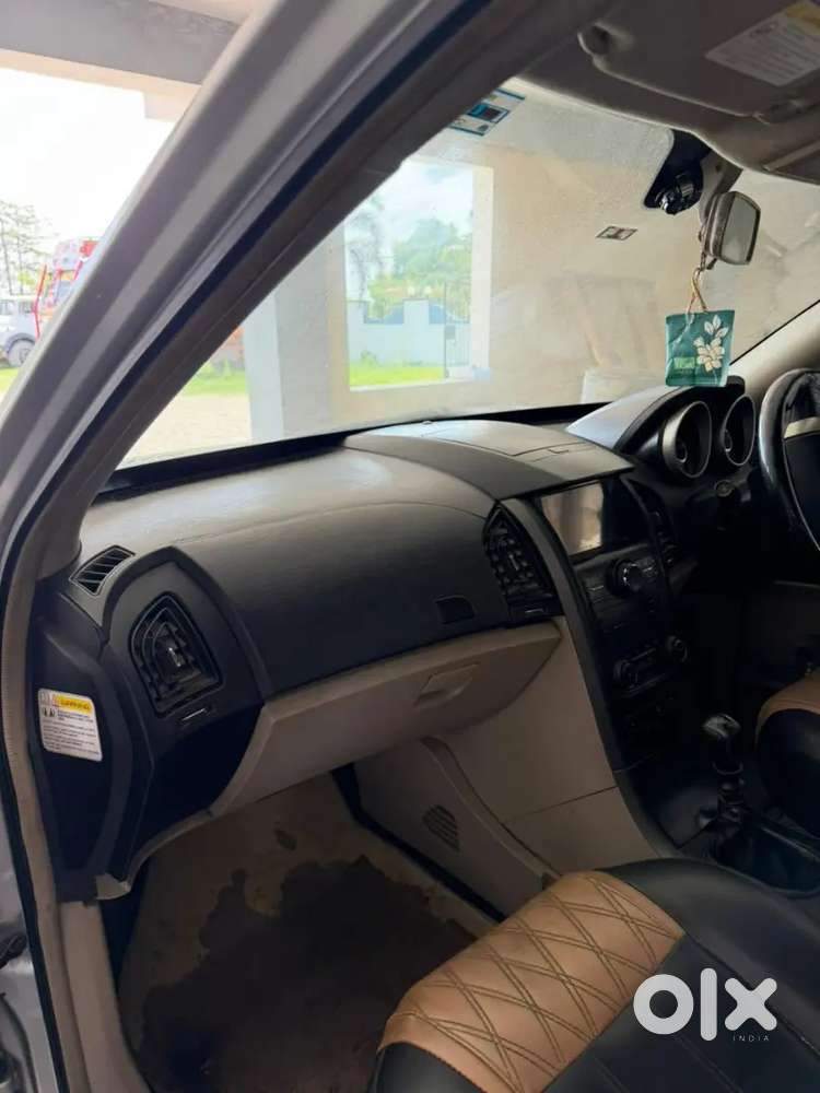 Mahindra Xuv500 2016 Diesel 95000 Km Driven