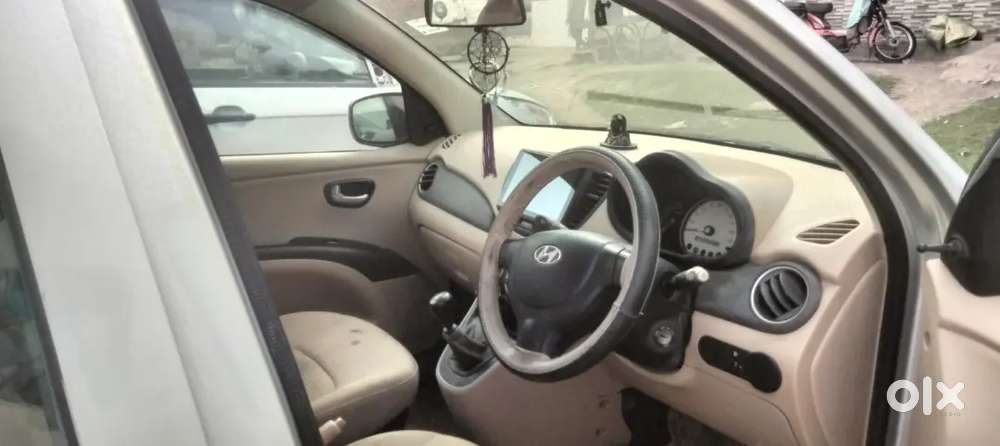 Hyundai I10 2010 Model Car