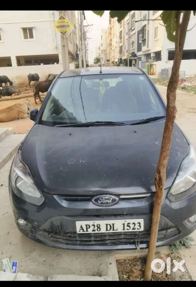 2011 Model ,85 %tyres,new Battery,rc Valid Upto Sep 2026