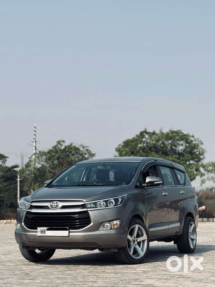 Toyota Innova Crysta 2.4 V, 2017, Diesel