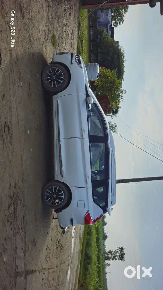 Maruti Suzuki Ertiga 2025 Cng & Hybrids 25000 Km Driven