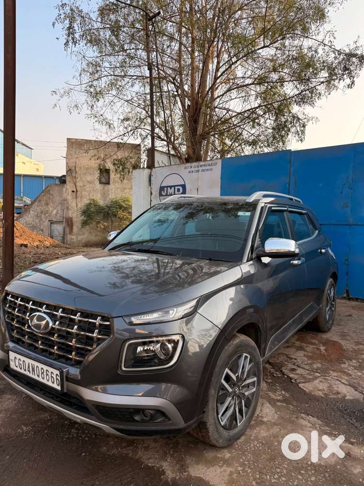 Hyundai Venue 2022 Petrol Good Condition