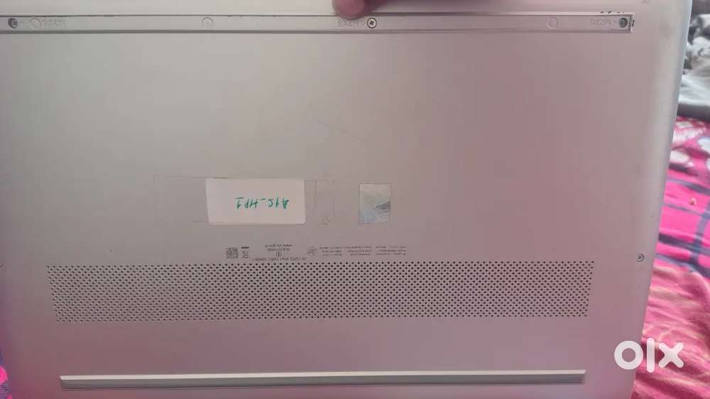 1 year old hp laptop