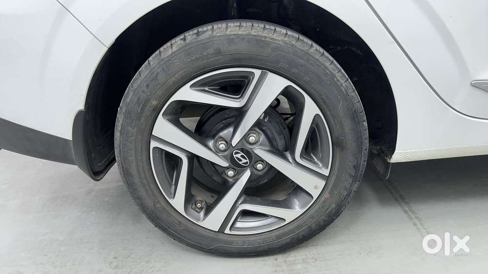 Hyundai Aura Sx 1.2 (o) Petrol, 2023, Petrol