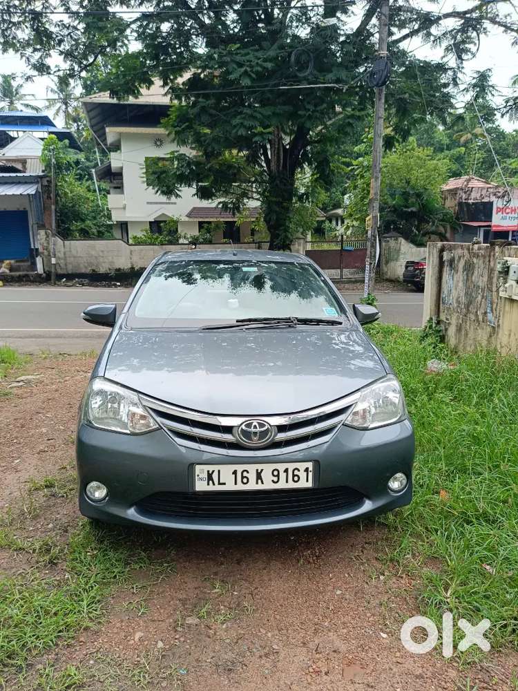 Toyota Etios Liva V Limited 2013