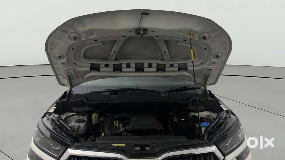 Skoda Kushaq 1.0 Tsi Style, 2023, Petrol