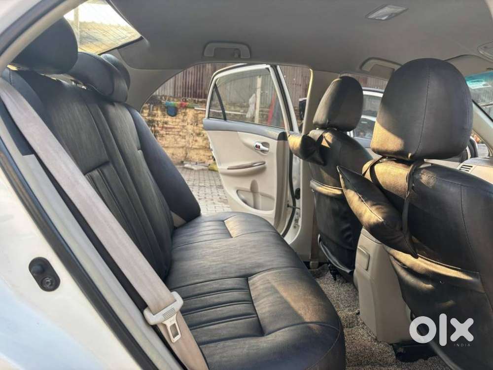 Toyota Corolla Altis 2010-2013 G, 2012, Petrol