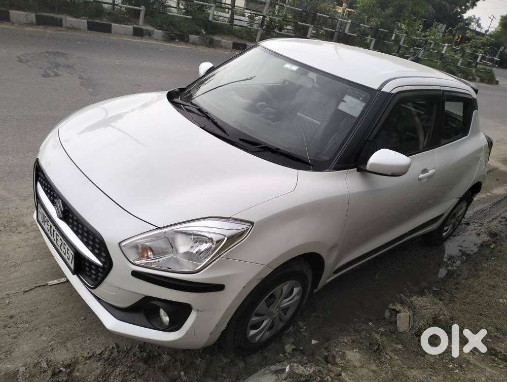 Maruti Suzuki Swift Vxi + Manual, 2022, Petrol