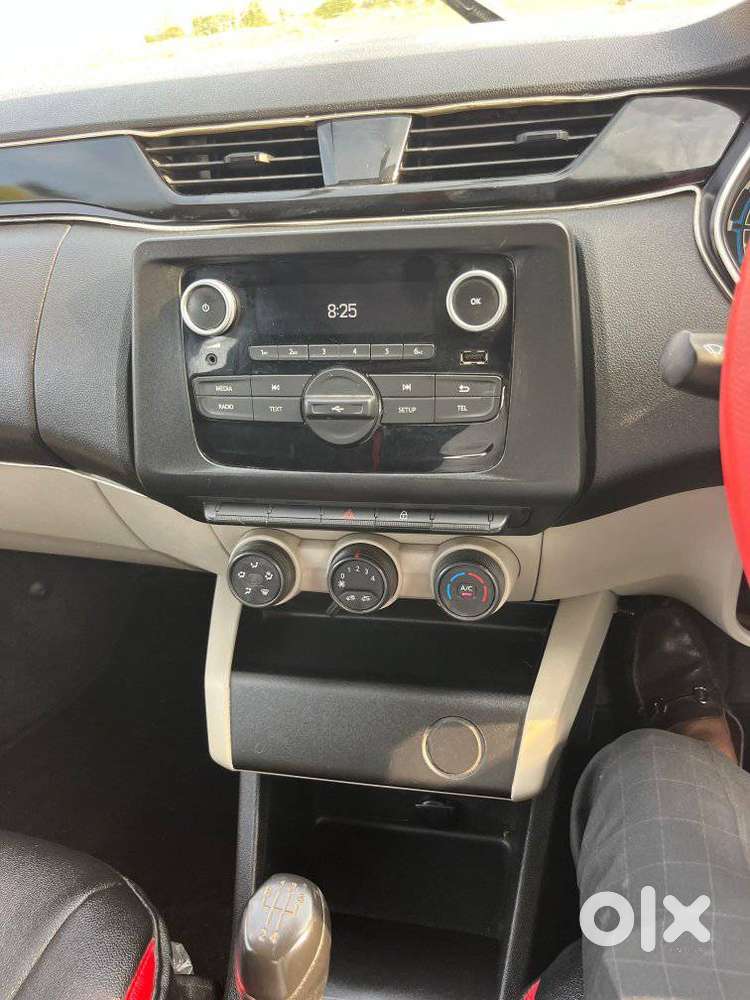 Renault Triber Others, 2020, Petrol