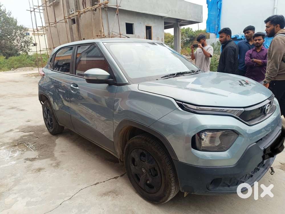 Tata Punch 2023 Petrol 60000 Km Driven