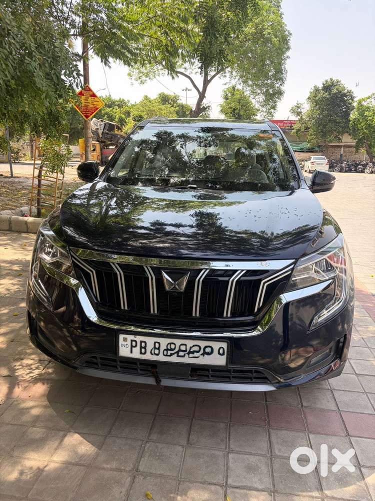 Mahindra Xuv700 2.2 Ax 5 Diesel At Str, 2022, Diesel