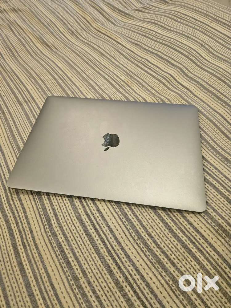 Apple M1 2020