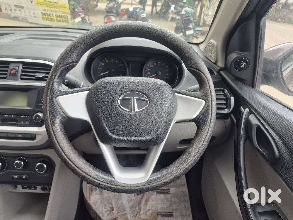 Tata Tiago 1.2 Revotron Xt, 2016, Petrol