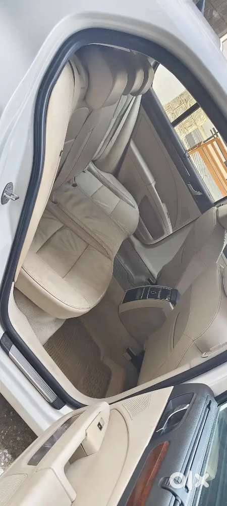 Skoda Superb Elegance At 2009
