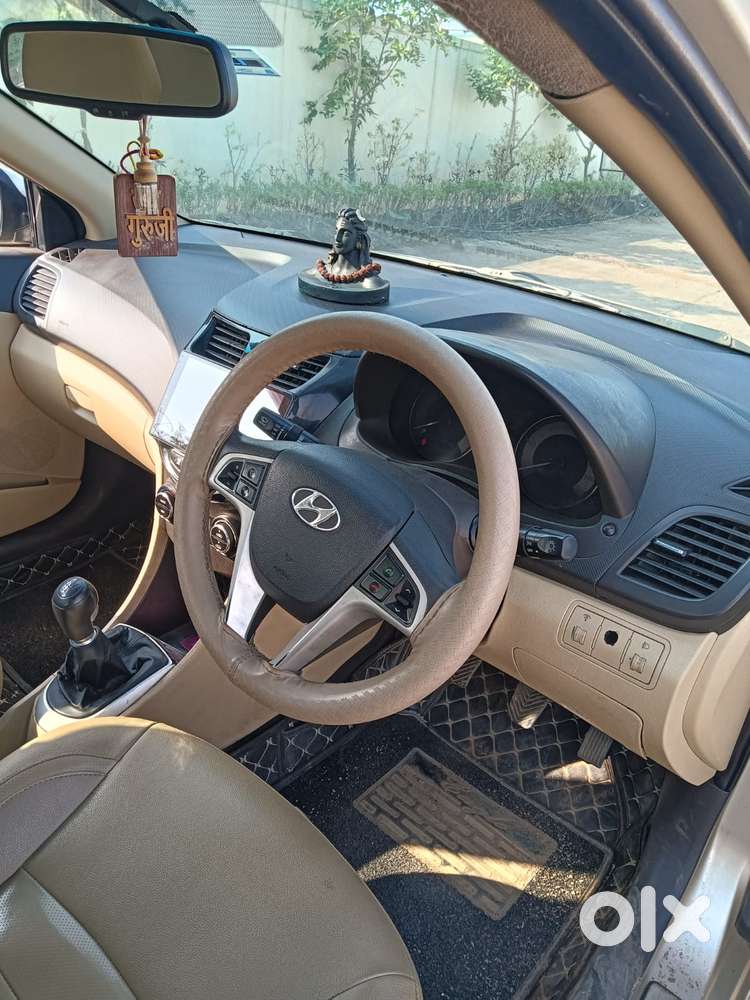 Hyundai Verna Fluidic 1.6 Vtvt Sx, 2013, Petrol