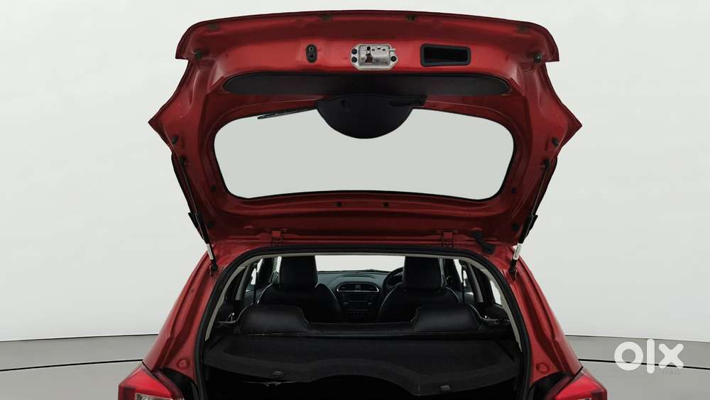 Tata Tiago 1.2 Revotron Xz, 2018, Petrol