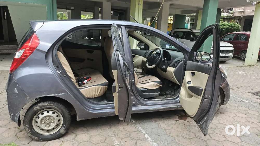 Hyundai Eon Magna 2015 Variant
