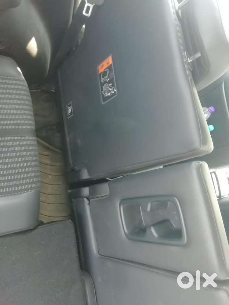 Kia Carens - Well Maintained Family Luxury Car - Very Less Driven