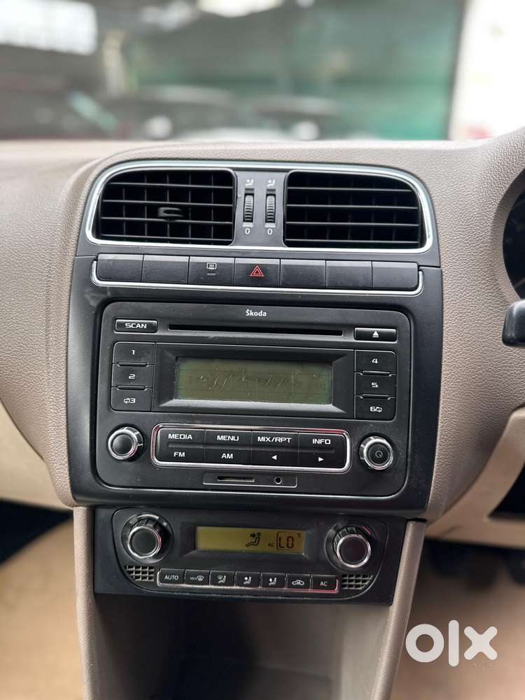 Skoda Rapid Elegance 1.6 Mpfi Mt, 2012, Diesel
