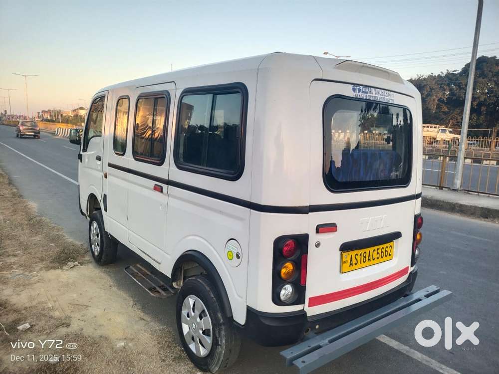 Tata Sumo Gold Ex, 2023, Petrol