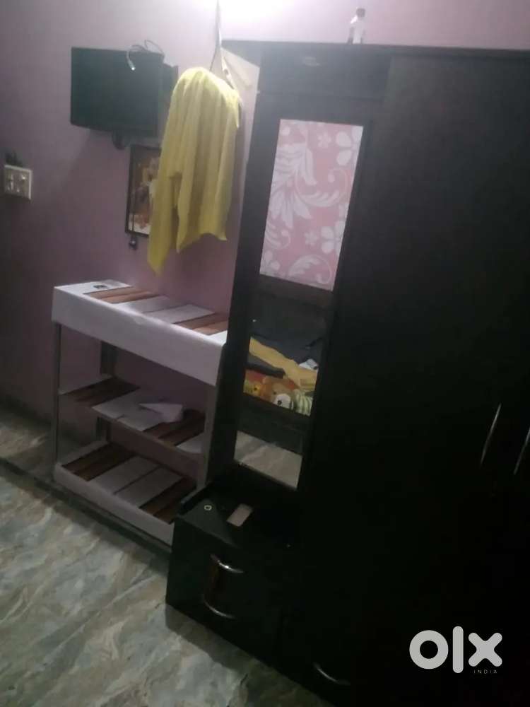 1 room set for rent