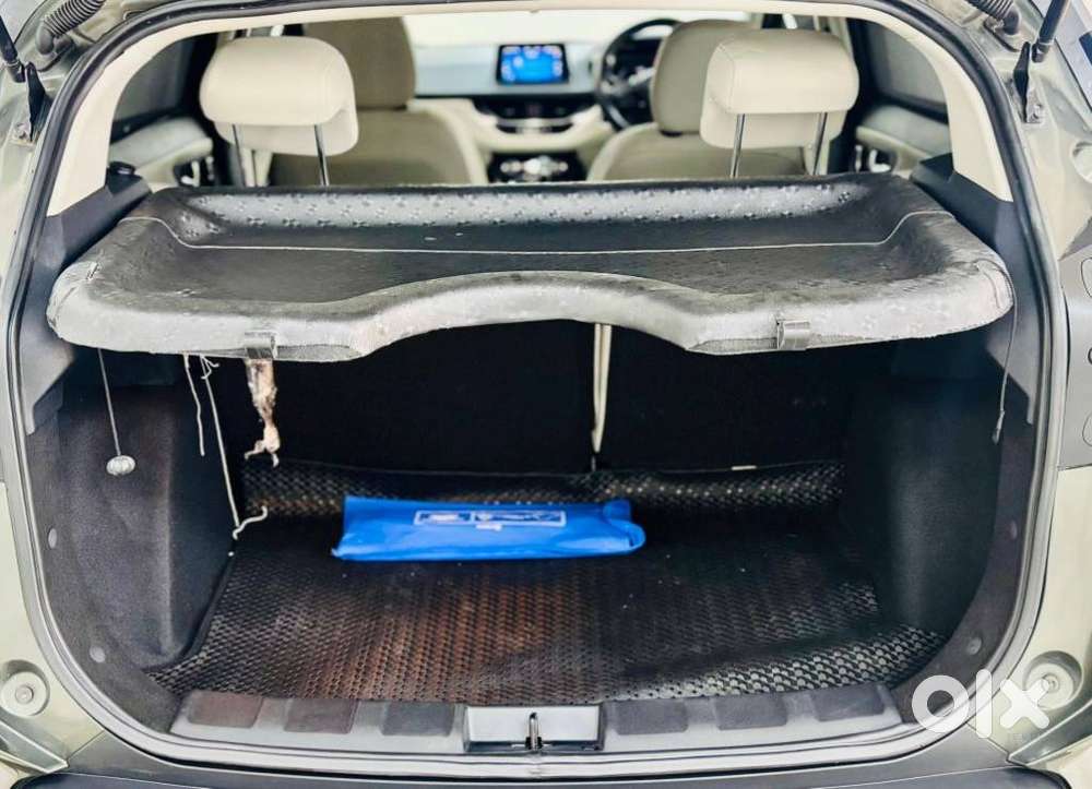 Tata Nexon 1.2 Revotron Xza Plus (l) Dual Tone, 2023, Petrol