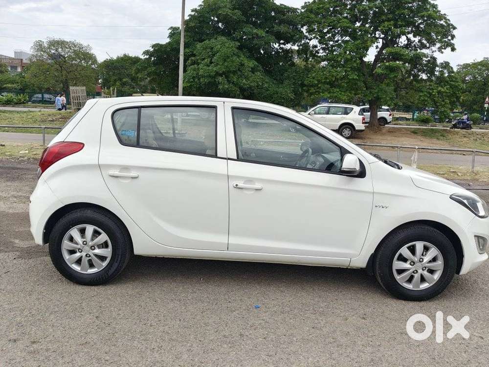 Hyundai I20 Magna Optional 1.2, 2012, Petrol