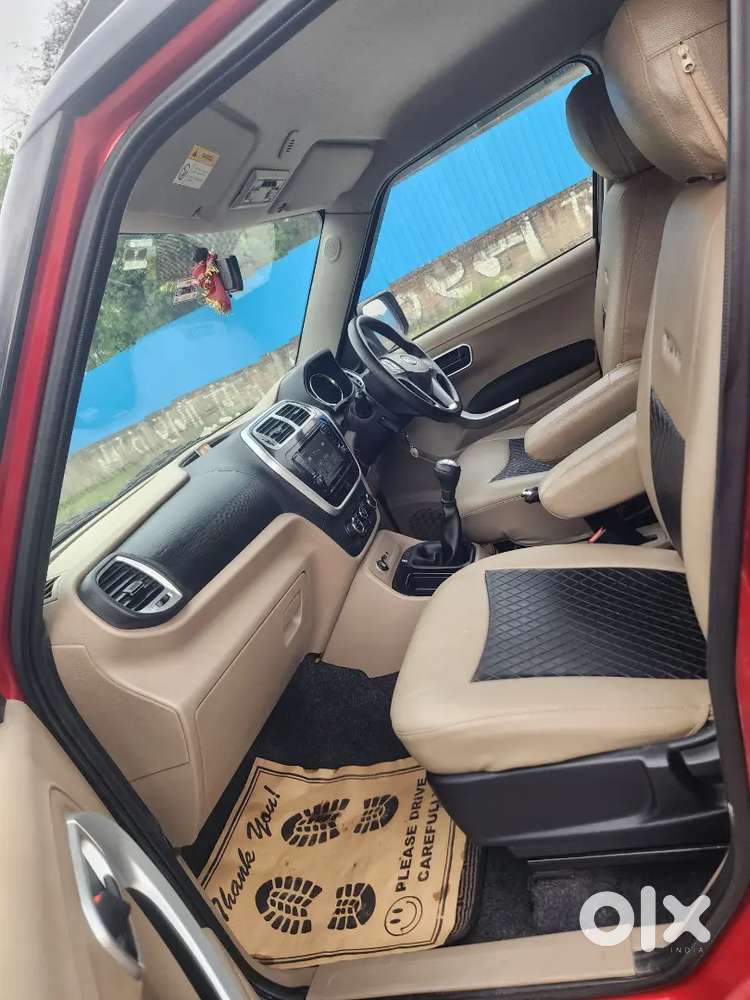 Mahindra Tuv 300 T 10 7 Setartop Modal Well Maintained