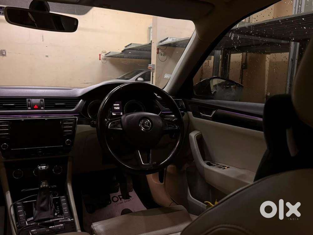 Skoda New Superb, 2017, Petrol