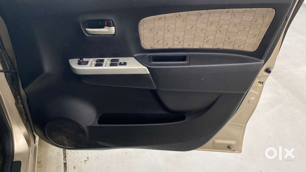 Maruti Suzuki Wagon R 1.0 2015-2019 Vxi Amt, 2015, Petrol