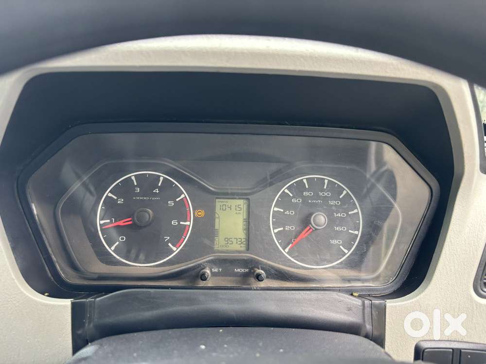Mahindra Scorpio S4 Plus 9s, 2016, Diesel