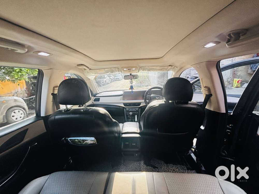 Mahindra Xuv700 2022 Diesel Good Condition With Vip Number