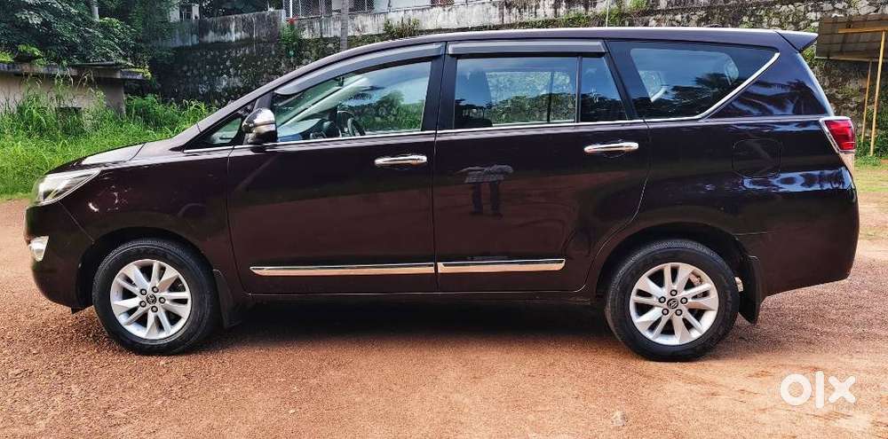 Toyota Innova Crysta 2.8 Gx At, 2017, Diesel