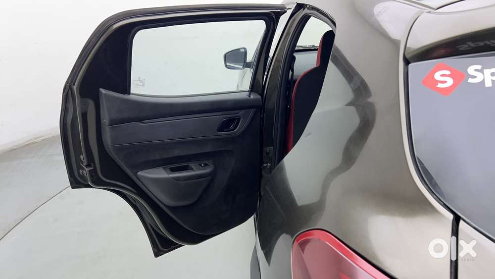 Renault Kwid 2019-ongoing 1.0 Rxt (o), 2020, Petrol