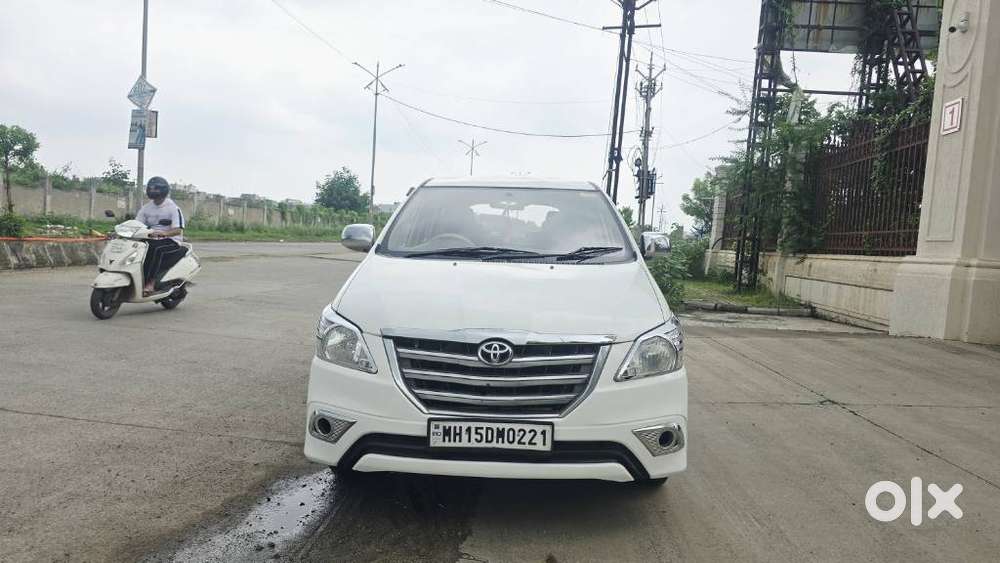 Toyota Innova 2.5 G (diesel) 8 Seater, 2012, Diesel