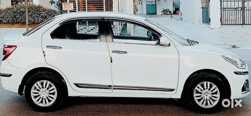 Maruti Suzuki Dzire 1.2 Vxi, 2023, Petrol