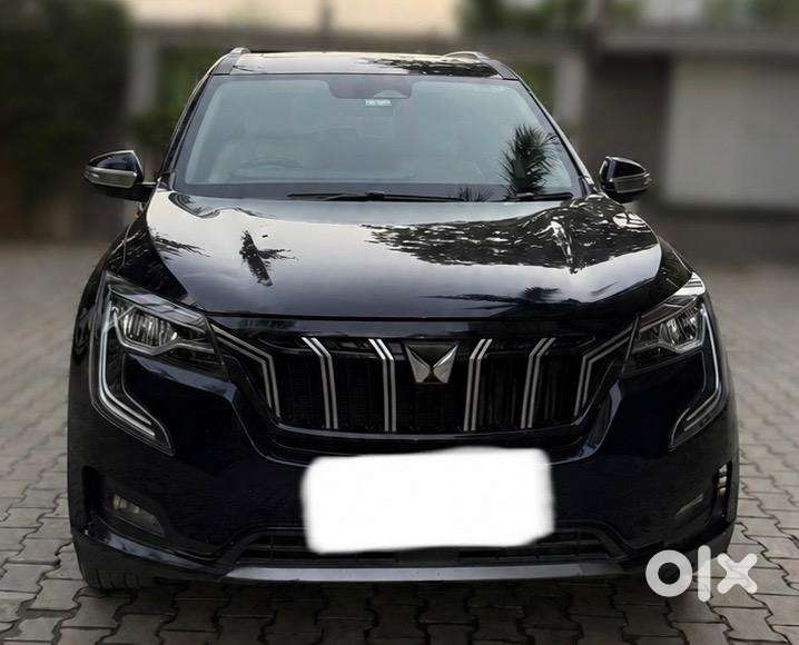 Mahindra Xuv700 2023 Petrol Well Maintained