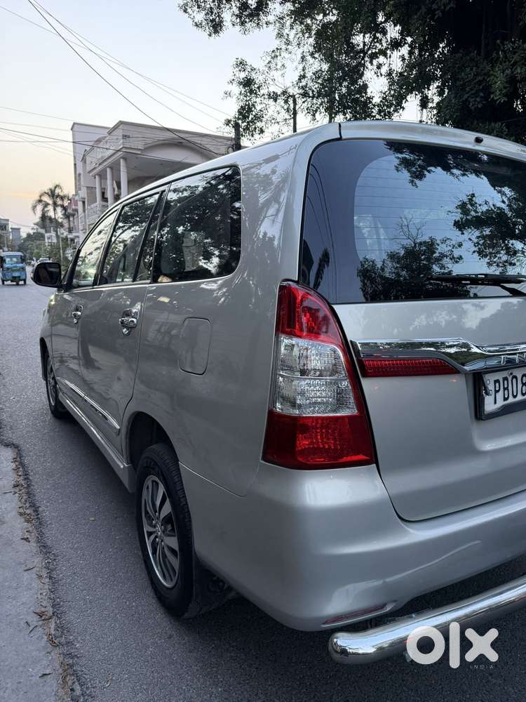 Toyota Innova 2.5 Vx 8 Str, 2015, Diesel