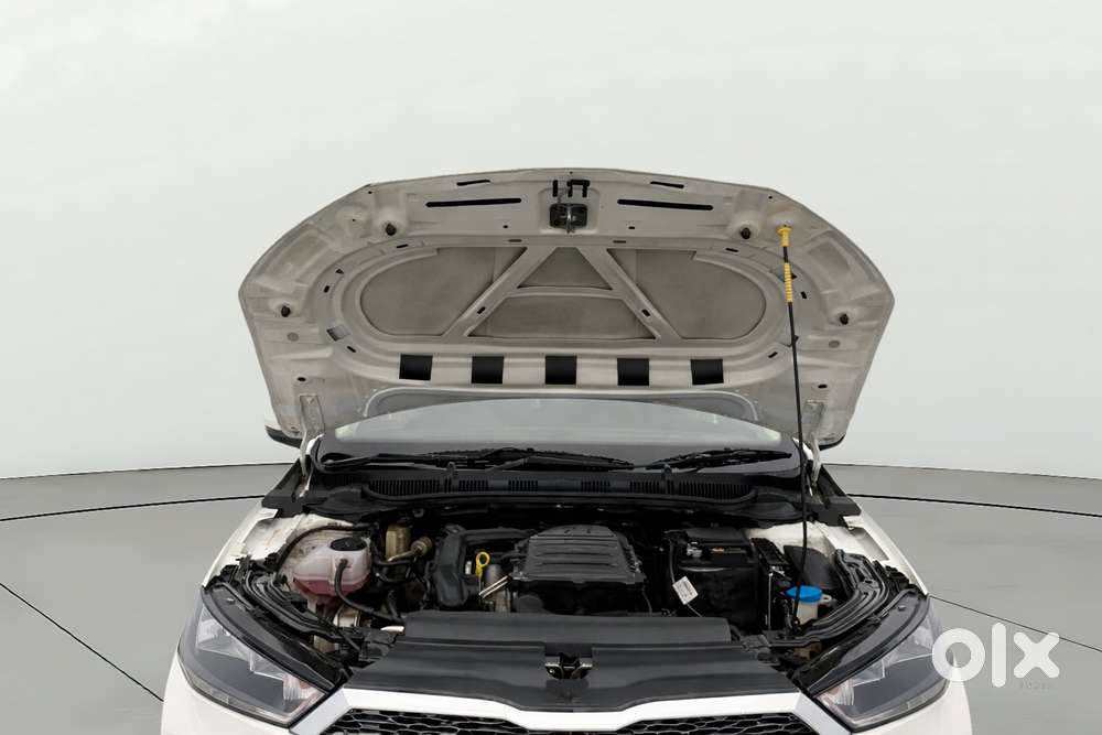 Skoda Slavia 1.0 Ambition Tsi At, 2022, Petrol