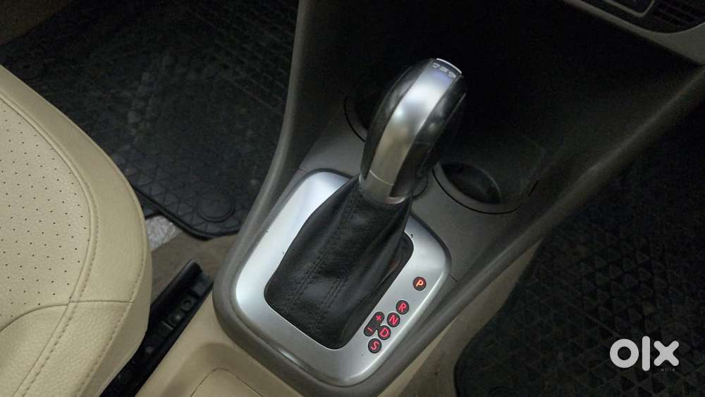 Volkswagen Vento 1.2 Tsi Highline At, 2016, Petrol