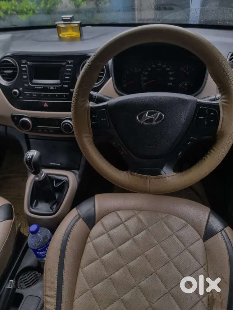 Hyundai Xcent 2015 Top Model