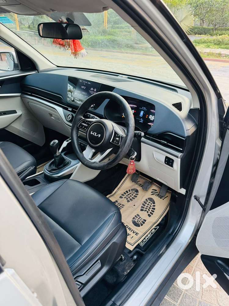 Kia Carens 1.5 Premium 7 Str, 2024, Petrol