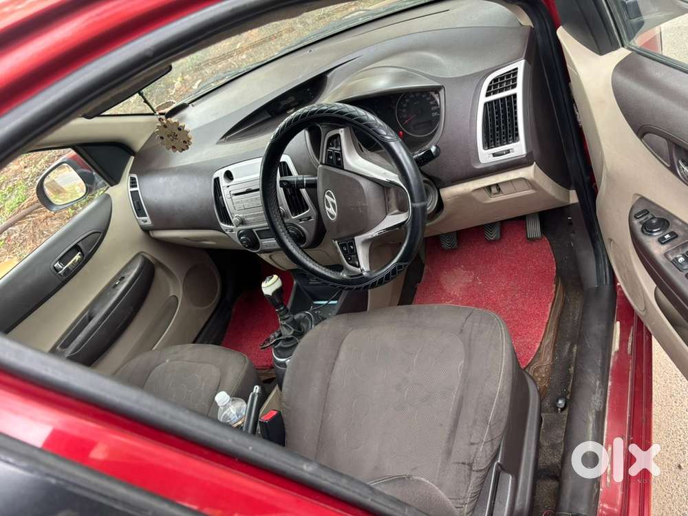 Hyundai I20 2012 184138 Km Driven
