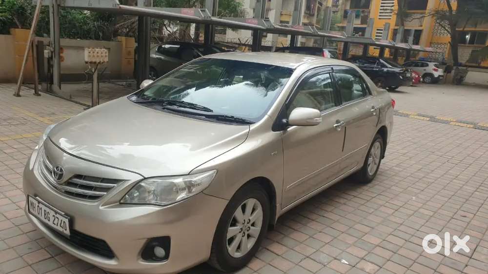 Toyota Corolla Altis 2013