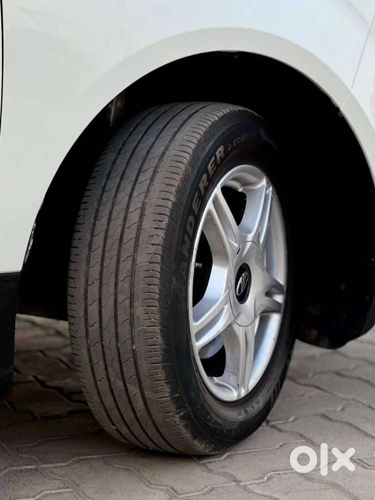 Mahindra Marazzo M6 8str, 2019, Diesel