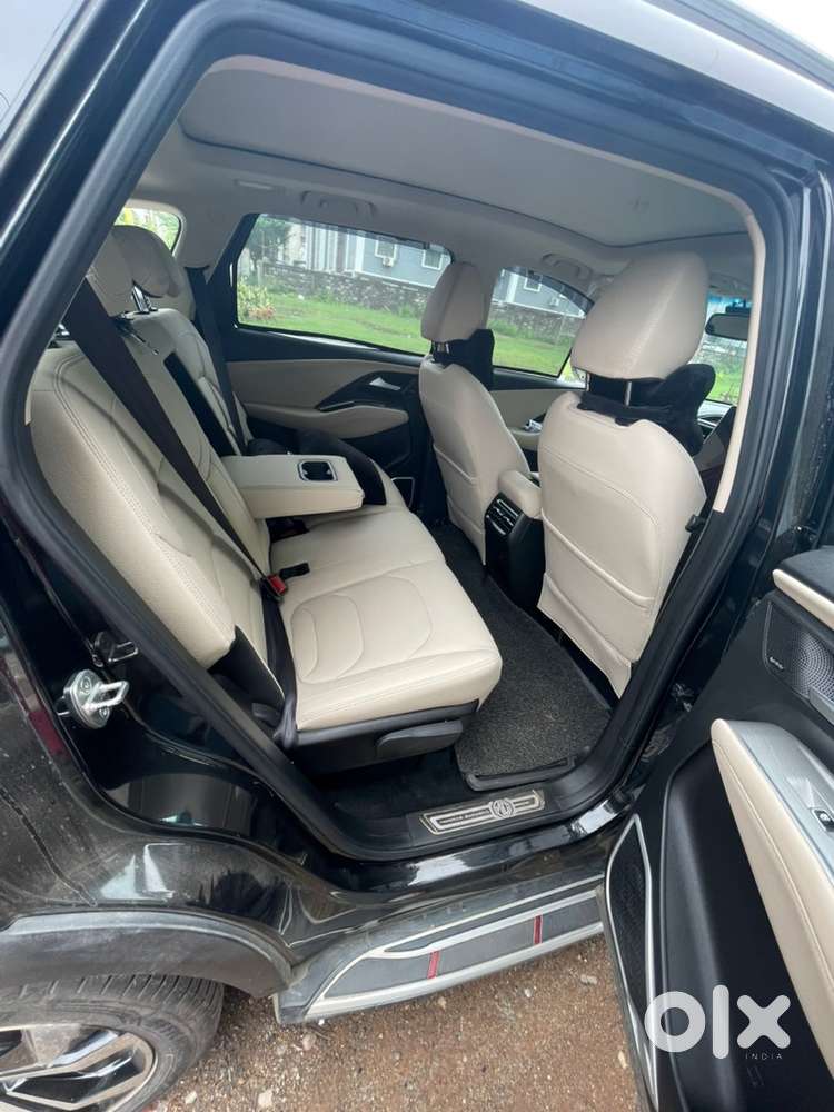 Mg Hector Petrol Sharp 2025