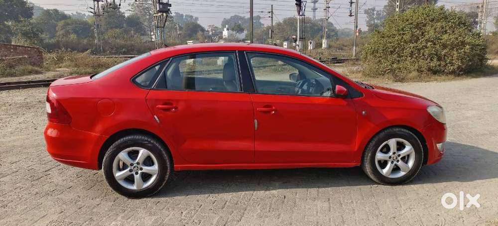 Skoda Rapid 2013-2016 1.6 Mpi At Elegance, 2013, Diesel