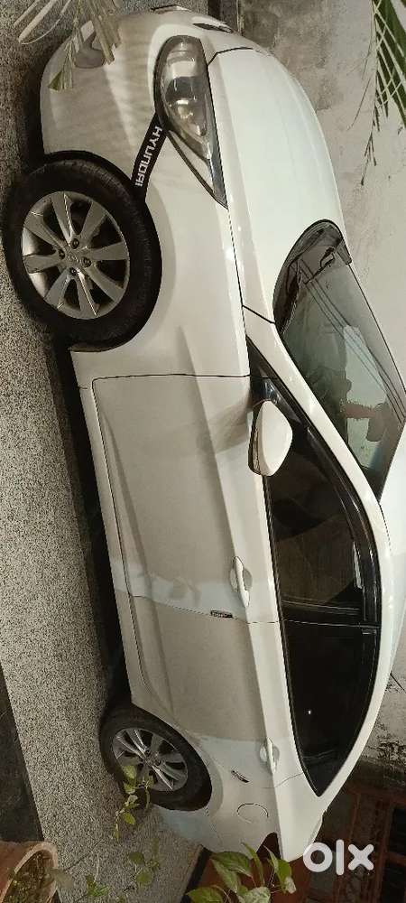 Hyundai Verna 2012 Diesel 74000 Km Driven